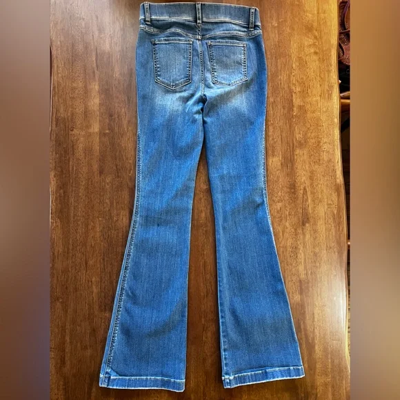 ❌DO NOT BUY ❌Spanx Pull on Flare Jeans Women's vintage Indigo Flared Size M NWT - Picture 10 of 13